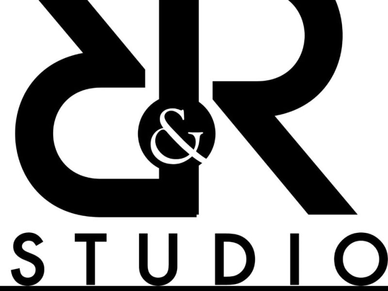 INTERVIEW AND LIVE VIDEO PERFORMANCE WITH R&R STUDIOS