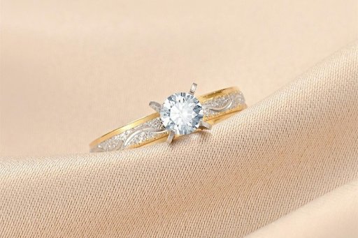 Halo vs Solitaire Engagement Ring Settings