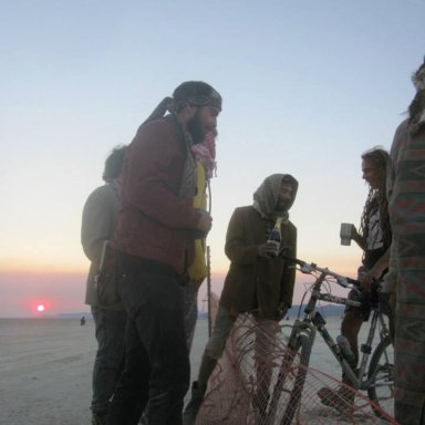 557491_909311859819_1285464224_n