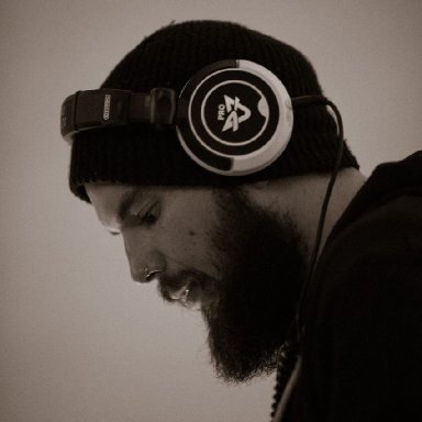 913684_10200397682218258_1898839913_o