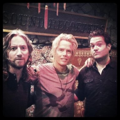 315940_323290044351969_1732425602_n