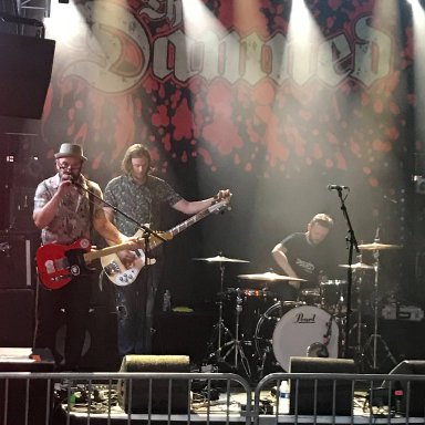 40253643_382325222302417_4293994013461053440_o