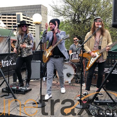 Wyves at SXSW 2019 Unofficial Rooftop Showcase