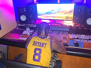 F553391C-C3AB-4FF1-9E55-48525FFD9CC6