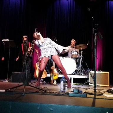 15109363_10206343111251467_8398502302080998662_n(1)