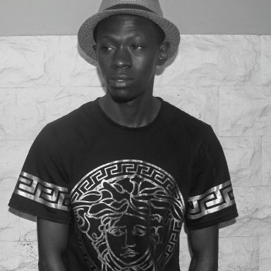 DEBAIXO DA GRAÇA- NELSON DERRENOME