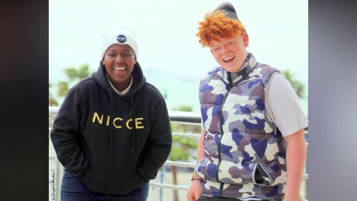 Braaiya - MrD&ouml;nor and Les-me 