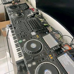 @smomoza-x-stormboi325i